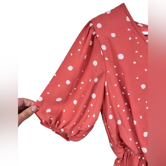 Coral pink mini dress, Small, white polka dots, puff sleeves, tiered, Flowy - Picture 4 of 7